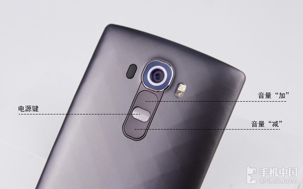 獨特的纖薄微彎曲設計_LG G4第3張圖