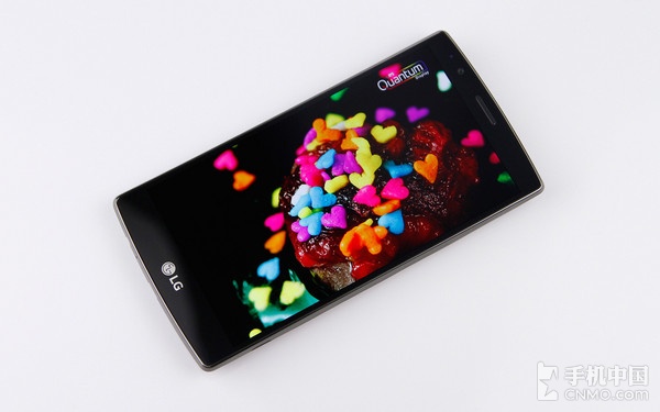 表現(xiàn)搶眼的QUAD HD IPS屏_LG G4第1張圖