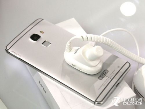 看電影/玩游戲 八大娛樂大屏智能機推薦