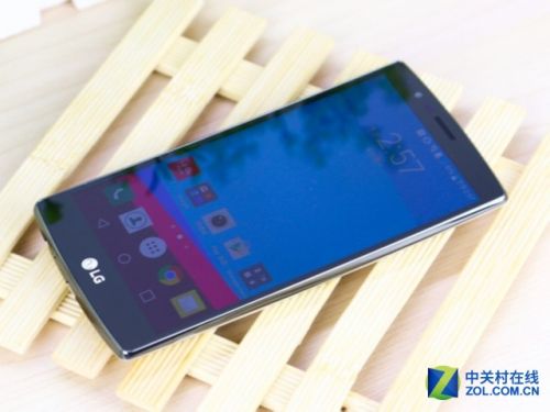 顏值爆表性能強勁 八大最新旗艦機盤點