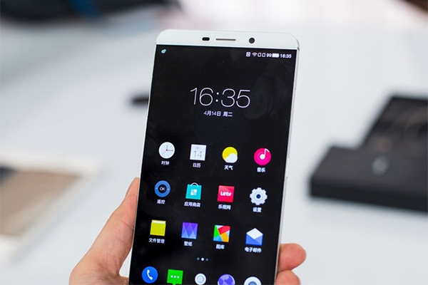 高性價比各具千秋 國產當家旗艦機盤點