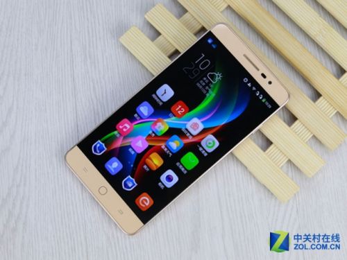 520送TA指紋手機 酷派鋒尚Pro京東首發