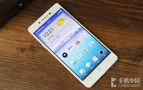 獨(dú)特的外觀設(shè)計(jì)_<a href=/tags/46-0.html target=_blank class=infotextkey>三星</a>G9200第1張圖