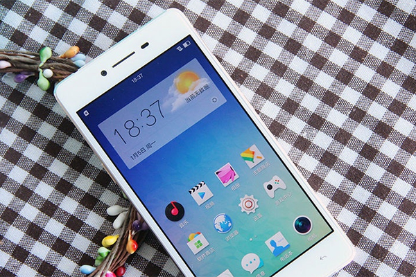 全局閃拍OPPO R7領銜 PDAF對焦手機推薦