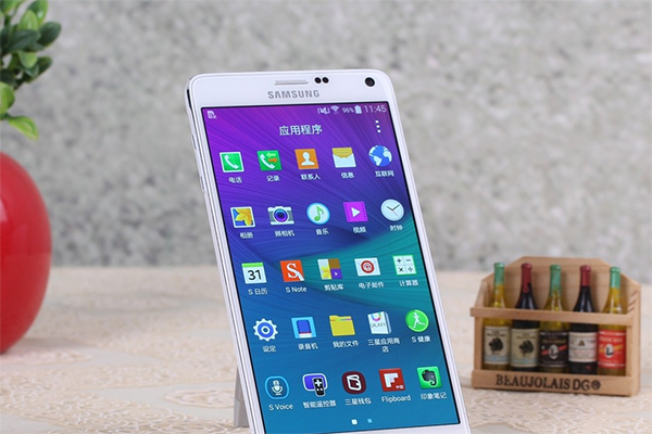 高電量是王道 八款強續(xù)航智能手機推薦