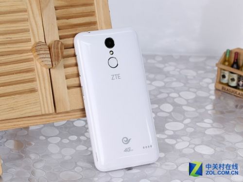 主流時(shí)尚旗艦 暑期必關(guān)注八大國產(chǎn)手機(jī)