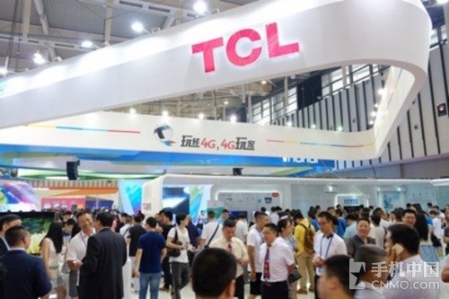 千元全網通4G手機 TCL P606L天翼展發布