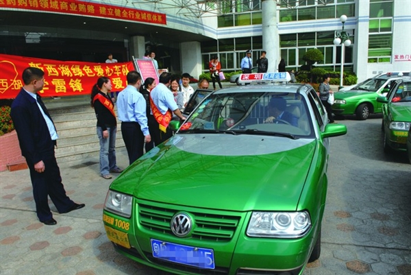 專車出租車齊叫苦:收入都變少了