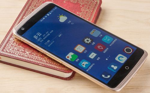 漸變色/皮紋工藝 細數那些熱門機的做工第1張圖