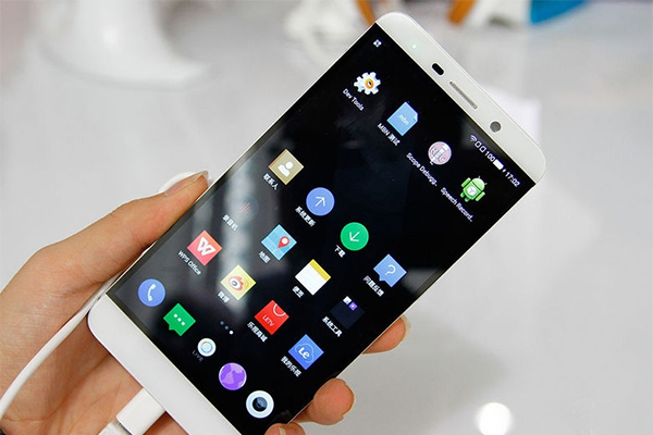 v創新帶來新體驗 具人性化設計手機精選