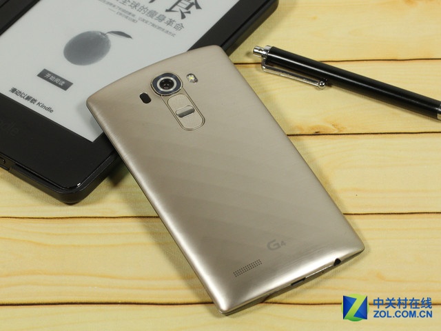 弧形背部設計 LG G4京東售價為3799元 