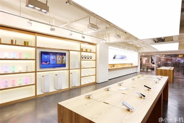 首個小米之家商城店開業:小米正式走向線下