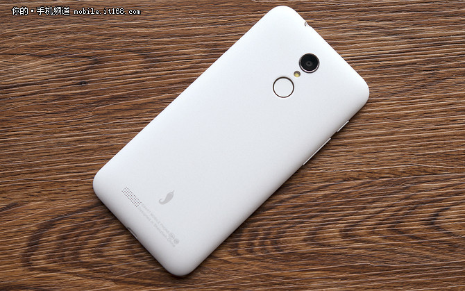 紅辣椒X1評測:699元指紋手機體驗如何？