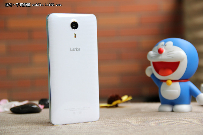 錯(cuò)過樂粉節(jié)也無妨 樂視手機(jī)1僅售1088元