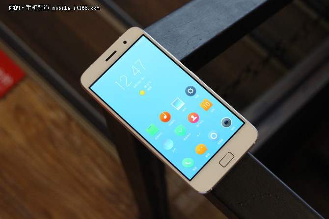 百萬(wàn)預(yù)定ZUK Z1上市 本周京東銷(xiāo)量TOP10