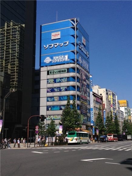 日本全球最大電器街：中國人蜂擁而至