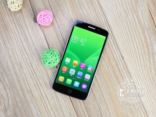 眼紋解鎖獨顯驚艷第1張圖