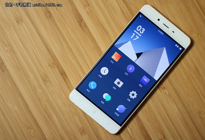 iPhone 6d跌至4399元 本周超值手機匯總