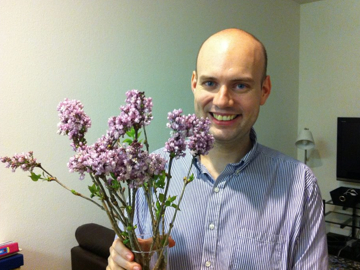 Growth Hack軼事:Facebook是怎么開發活躍10億人的經典功能