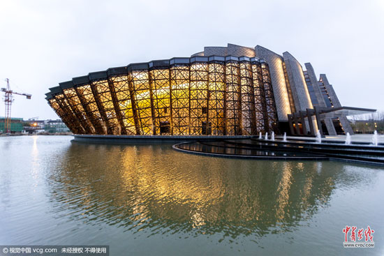 浙江省桐鄉市烏鎮大劇院夜景。(圖片作者：王子瑞)
