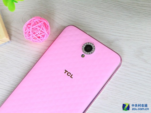 轉(zhuǎn)型中的TCL 產(chǎn)品布局進軍全球市場中高端 