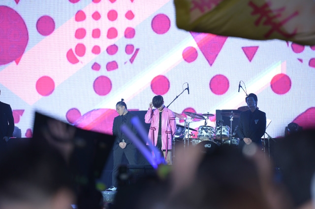 榮耀2周年慶典演唱會 李宇春嗨爆全場