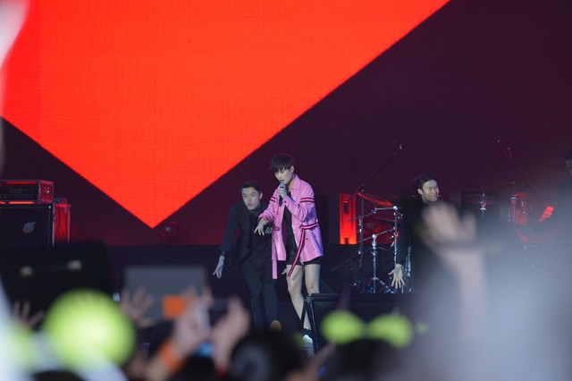 榮耀2周年慶典演唱會 李宇春嗨爆全場