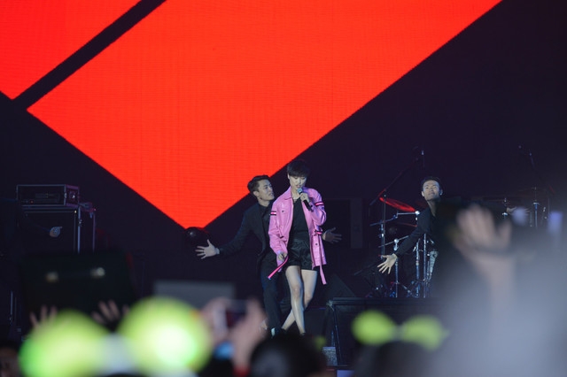 榮耀2周年慶典演唱會 李宇春嗨爆全場