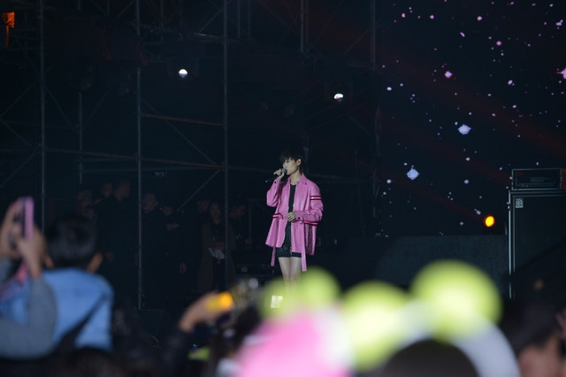 榮耀2周年慶典演唱會 李宇春嗨爆全場