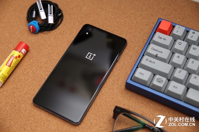 12.10開售 一加手機(jī)X暗夜黑版唯美圖賞