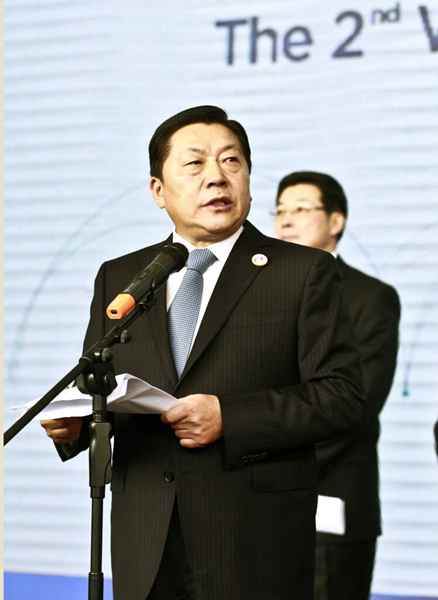 12月15日,中宣部副部長、中央網信辦主任、國家網信辦主任魯煒在第二屆世界<a href=/tech/internet/ target=_blank class=infotextkey>互聯網</a>大會“互聯網之光”博覽會開幕式上致辭。