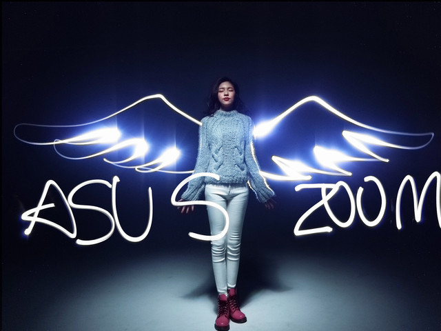 華碩鷹眼ZenFone Zoom:纖薄的3倍光變(不發不發不發不發不發)