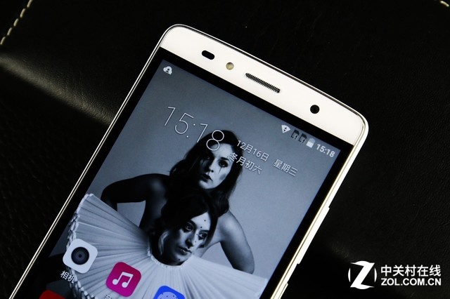 智能遙控“樂(lè)控2.0” TCL樂(lè)玩2C圖賞