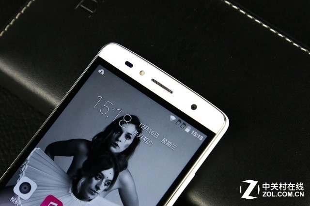 智能遙控“樂(lè)控2.0” TCL樂(lè)玩2C圖賞