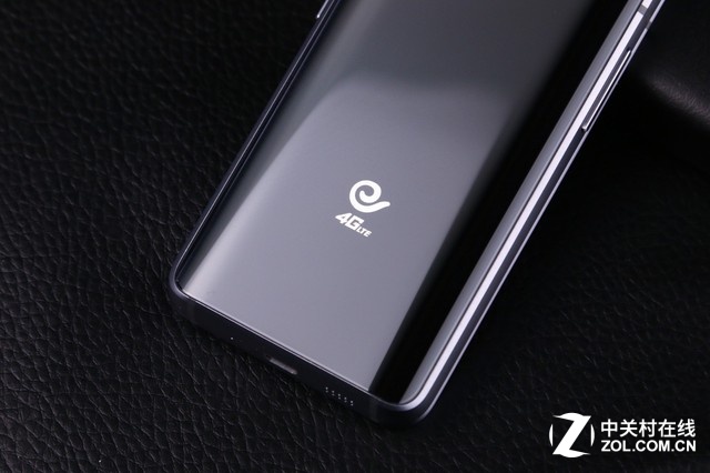 越覽天地 豪氣十足 三星W2016真機圖賞