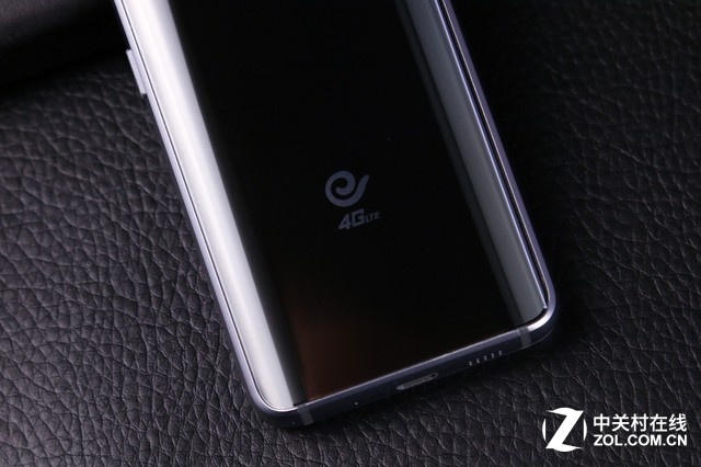 越覽天地 豪氣十足 三星W2016真機圖賞