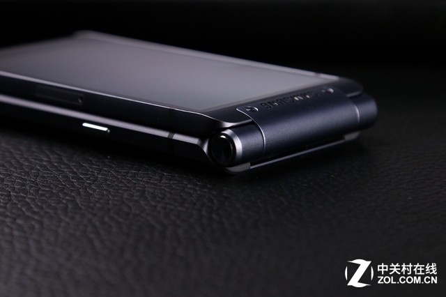 越覽天地 豪氣十足 三星W2016真機圖賞