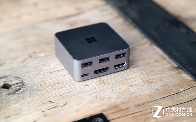 手機(jī)電腦"合體" 微軟Lumia950/950XL組圖