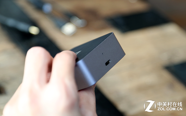 手機電腦"合體" 微軟Lumia950/950XL組圖