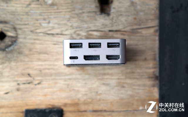 手機電腦"合體" 微軟Lumia950/950XL組圖