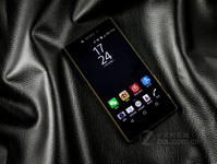 5.5英寸超高清 索尼Z5 Premium報價4601