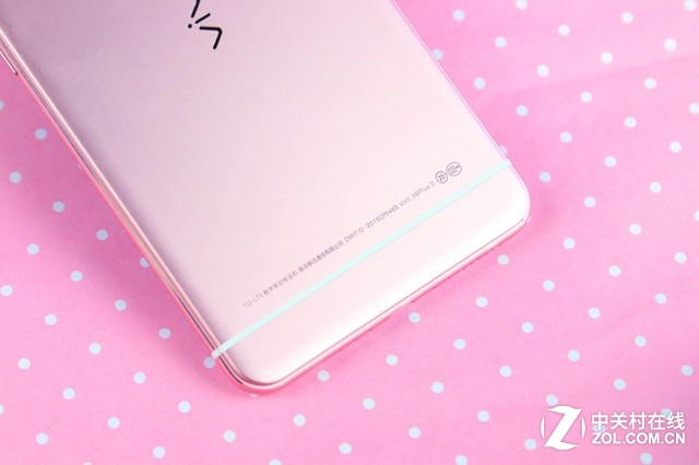 粉嫩迷人 玫瑰金版vivo X6Plus真機圖賞