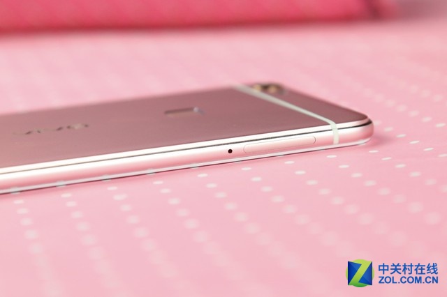 粉嫩迷人 玫瑰金版vivo X6Plus真機圖賞