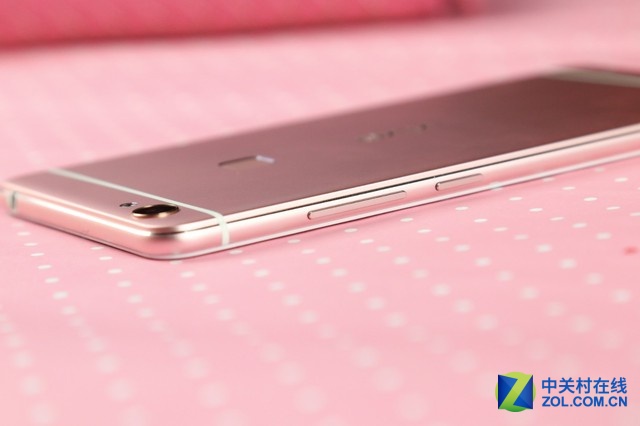 粉嫩迷人 玫瑰金版vivo X6Plus真機圖賞