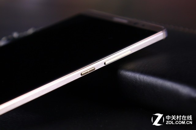 精湛設(shè)計與工藝 華為Mate8摩卡金版圖賞