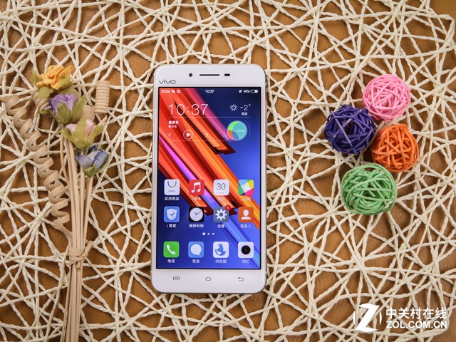 12月驚喜不斷 N款"夠快"熱門(mén)新機(jī)搶先看