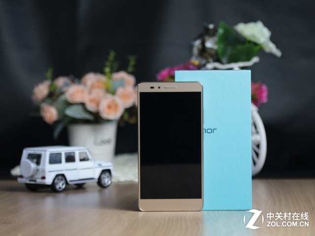 秒開(kāi)神器5X領(lǐng)銜 熱門(mén)千元指紋功能機(jī)盤(pán)點(diǎn)