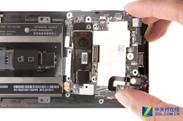 精密的“鷹眼” 華碩ZenFone Zoom拆解圖賞