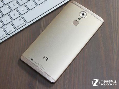 華為Mate8開賣 2015年末最受關注的手機