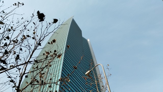 尖Phone:中興AXON天機MAX戰iPhone 6sP